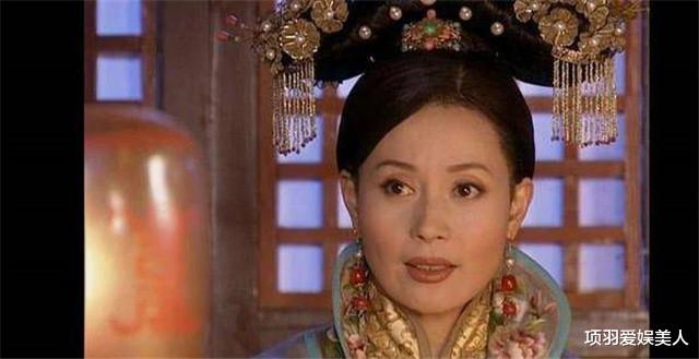 邬倩倩|她挤走原配如愿嫁导演，结婚19年不生子惨被抛弃，今65岁孤身一人