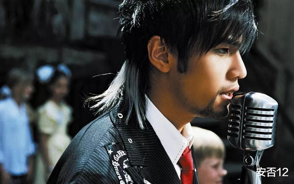 周杰伦|如何评价周杰伦的第三张专辑《八度空间》？