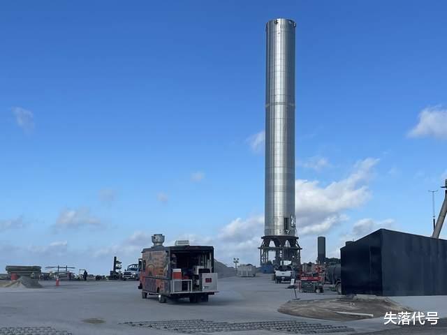 SpaceX Spacex星舰即将轨道飞行，SLS面临淘汰？我国长征九号如何应对？