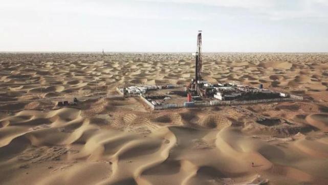 沙漠下有大量石油，為何我國不開采卻選擇進口？如今才知多明智-圖3