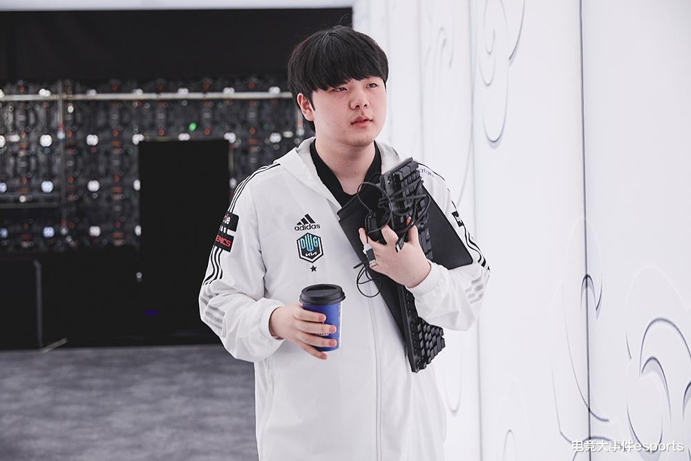 金泰相|外媒DOTESPORTS评选2021年度最佳选手：LPL两人上榜，Doinb在列