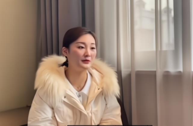 陈亚男|大衣嫂罕见发飙，手指门外人口吐芬芳，只因对方提了一句陈亚男