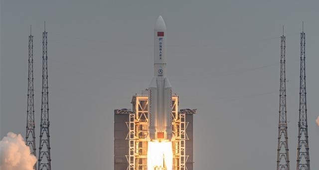 相差300吨,中国空间站与国际空间站对比,天宫空间站有何优势?