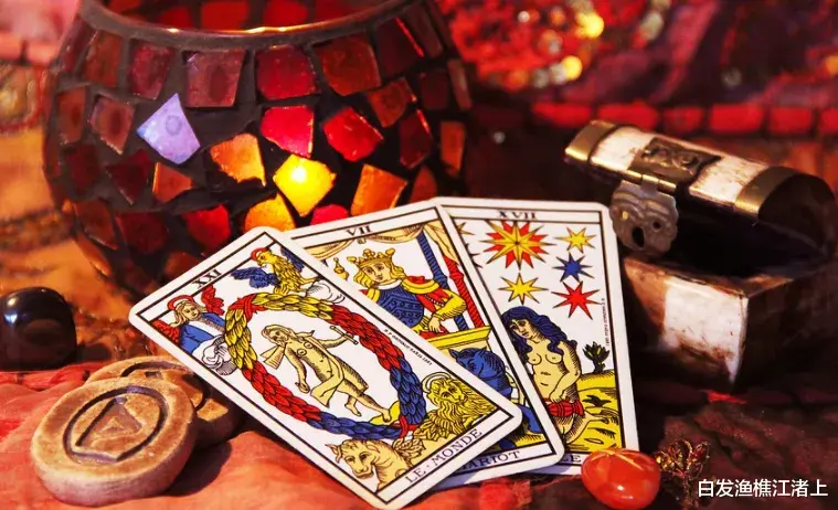 白发渔樵江渚上 意大利神棍一瓶\＂爱情药水\＂骗得4000欧!