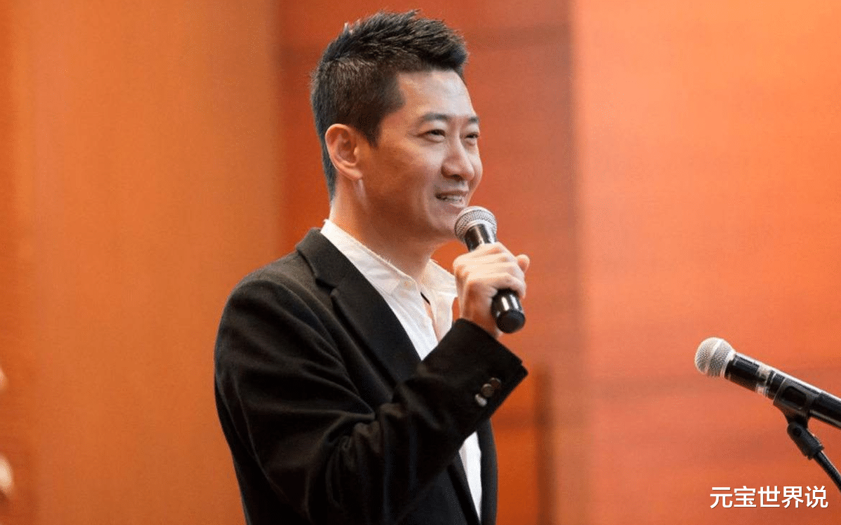 周杰|周杰发文“我承认我是Gay”，回应逼女友吃药风波，是调侃还是真？