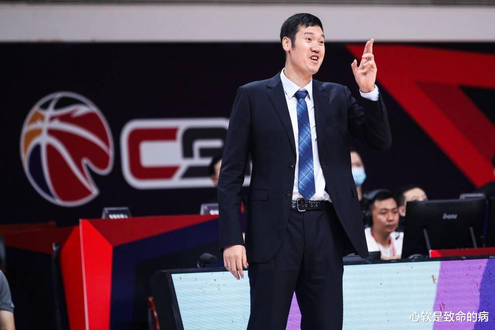 青岛男篮|李可: 青岛给予极大内线压力 张彪: 重回家乡既意外也兴奋