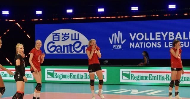 郎平|中国女排0比3输给土耳其！3大证据说明郎平主教练在打假球！