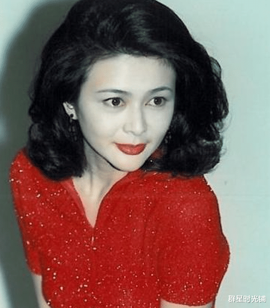 关之琳|与6名富豪爱恨纠葛，最终人财两空的关之琳爱情观有多\扭曲\