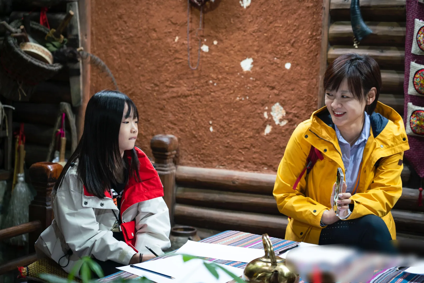 李小萌|前央视主持人李小萌，老公是谁已成谜，她女儿九岁啦，长相不及妈