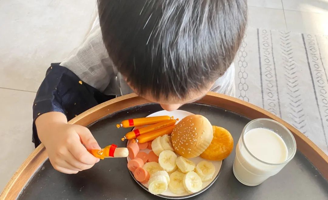 宝宝辅食微课堂|它在网上卖爆了, 但别乱给娃吃, 没营养还钠超标, 很多家长都中招了!