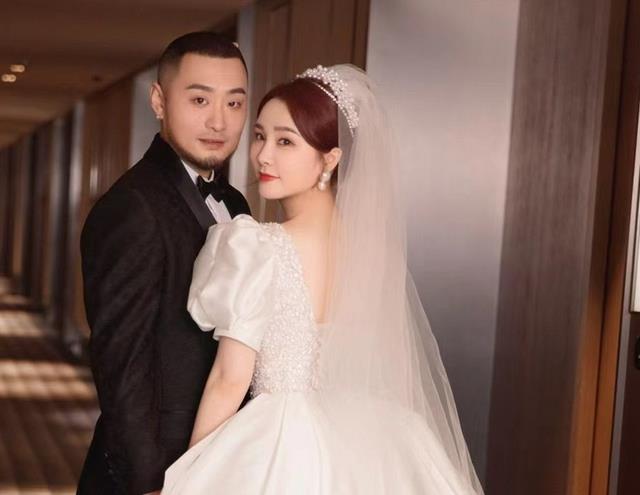 忧郁林黛玉|《101》两位练习生已结婚，林珈安先上车后补票，江璟儿成老板娘