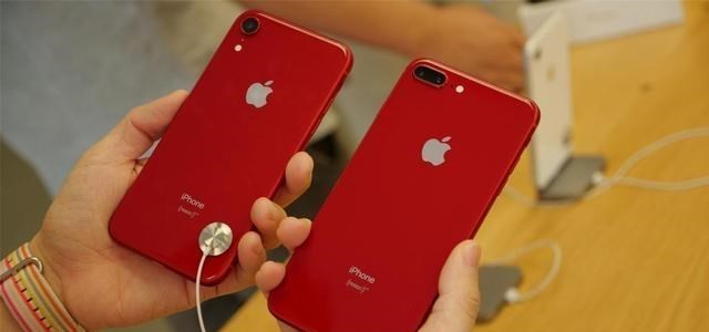 iphone xr|苹果也没料到，乞丐版iPhone XR降3100清场，中国用户很给面子