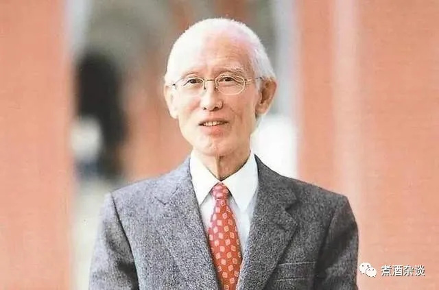 佟丽娅|余光中《乡愁》,Beyond《大地》,竟然说得是同一件事!