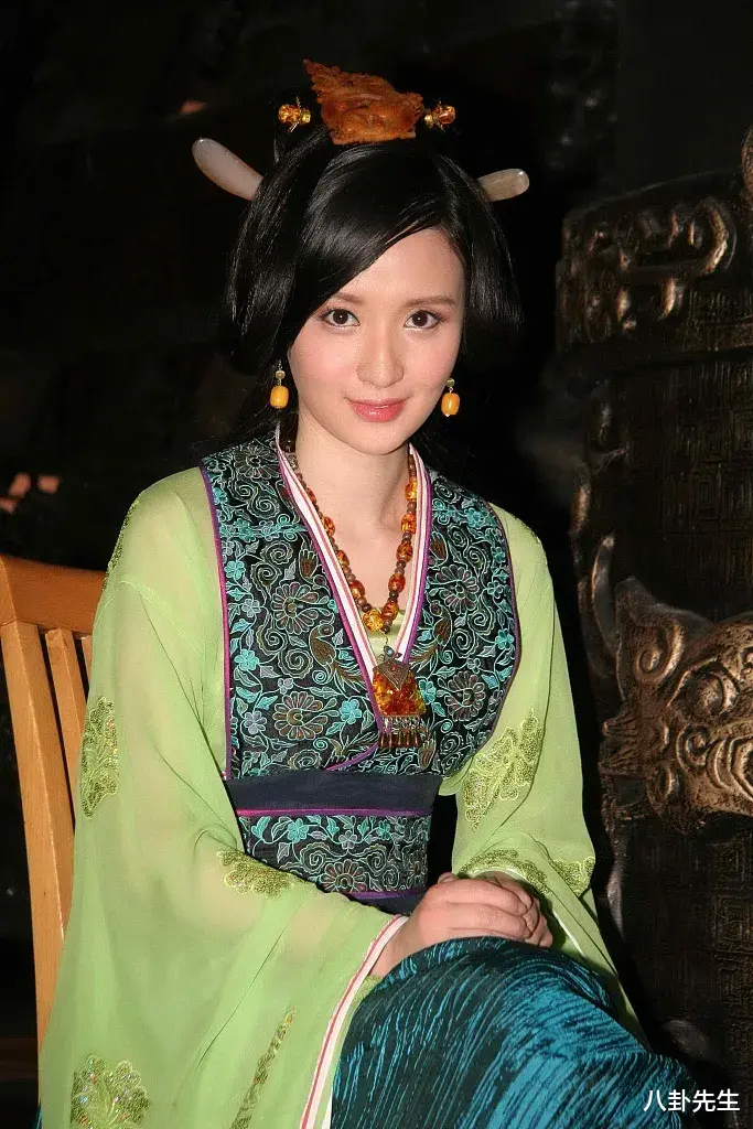 张萌|明明已经挺漂亮，却非要折腾脸的7大女星