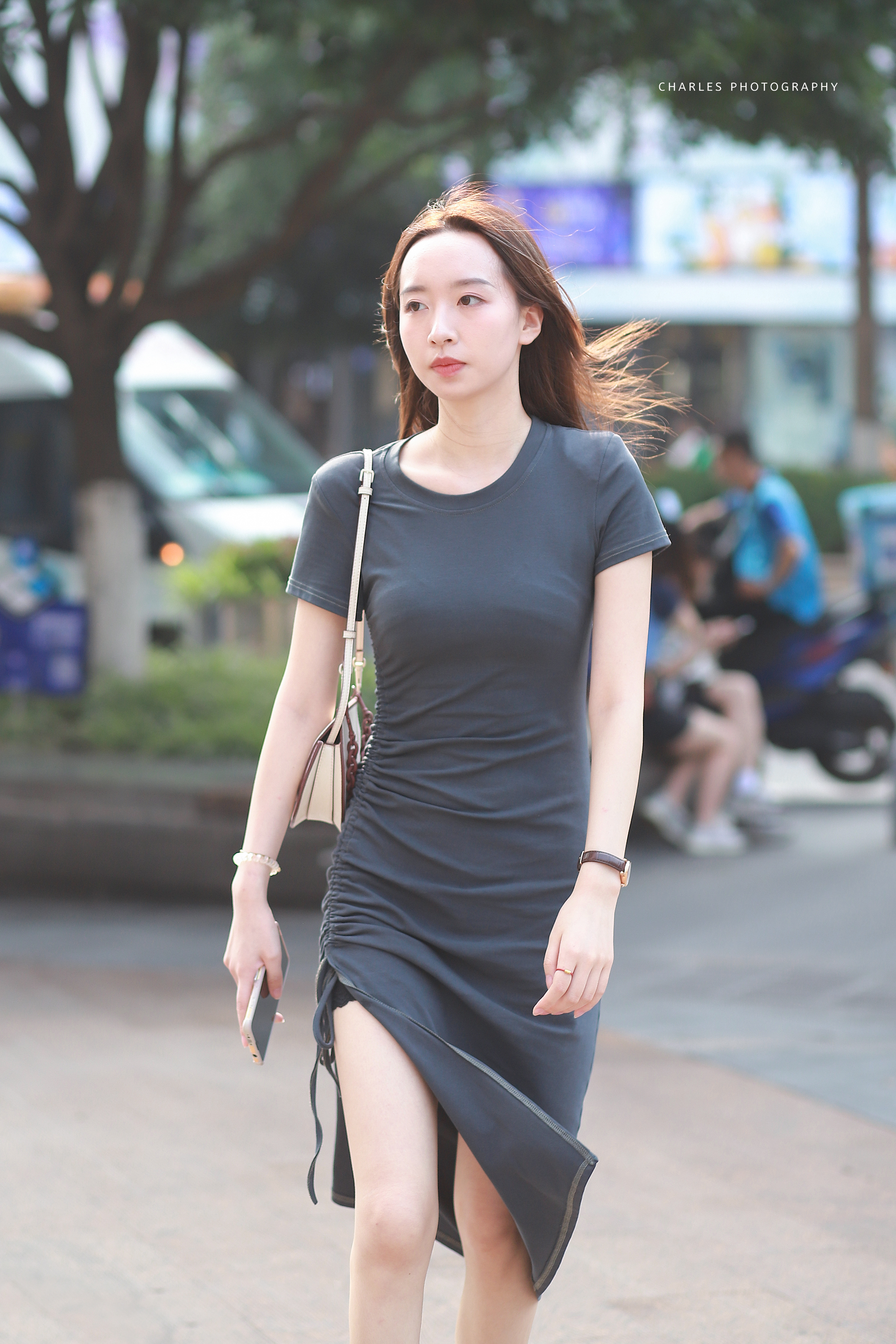 查大叔街拍|美是一种无目的的快乐。