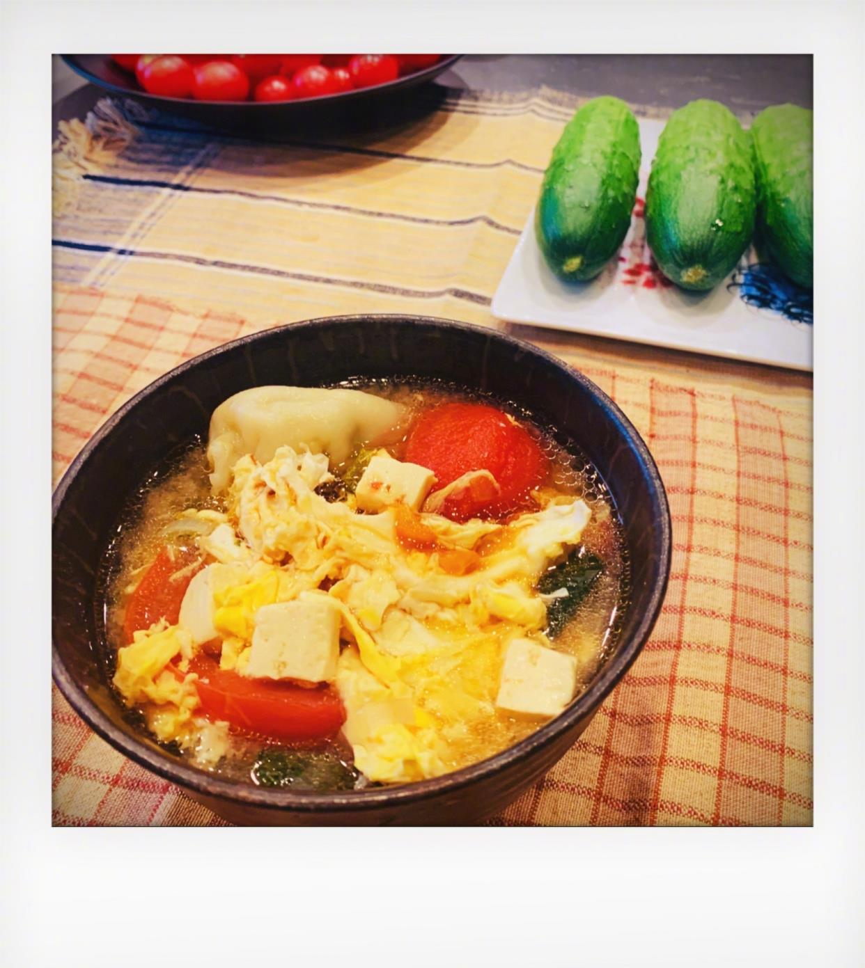 井柏然|井柏然晒日常的美食火了，吸引3万网友纷纷点赞，表示精致的生活