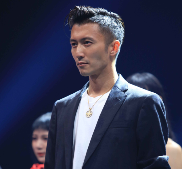 王菲|“锋菲恋”终于落幕？张柏芝儿子喊话谢霆锋，王菲终究输给了家产