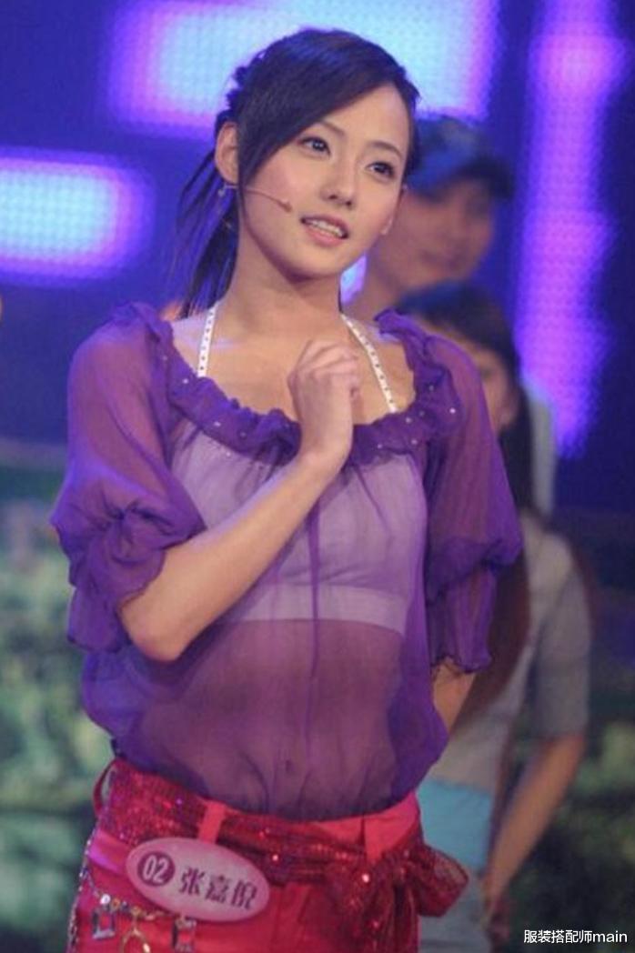 服装搭配师main|19岁被琼瑶捧红，二胎后重返荧幕，演“坏女人”让人又爱又恨