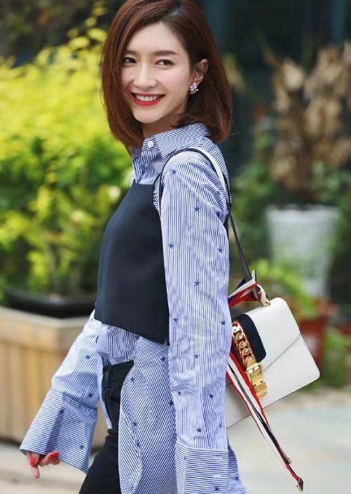 潮帮先生|江疏影为新剧豁出去了，烫小爆炸头穿短旗袍，还化浓妆气质都变了