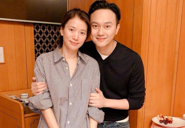 袁咏仪|袁咏仪成功瘦下18斤，再现“初恋脸”，网友：曾经的女神又回来了