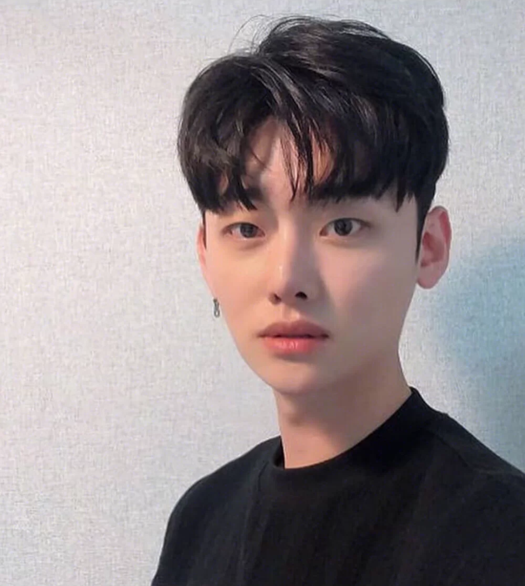 镜子发型|13款很适合大学生的发型，时尚还有型，帅到校花都心动