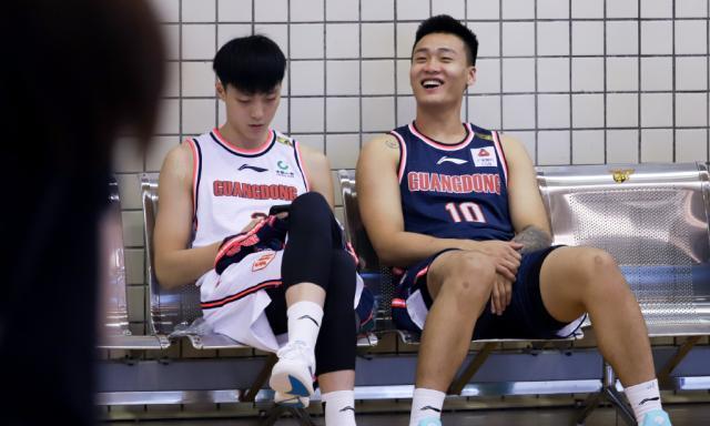 常智茹聊时尚|宏远新赛季全华班首发5虎 四国手领衔阿联打替补 后场实力CBA最强