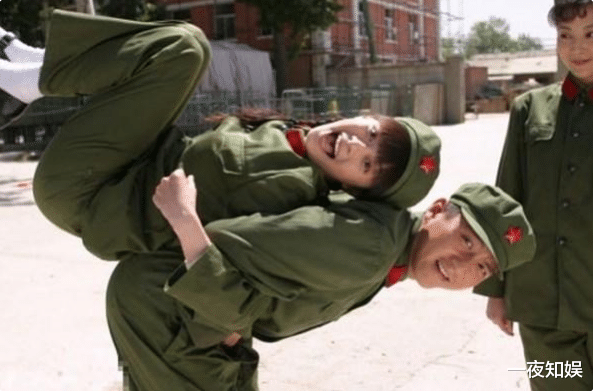 王牌对王牌|15年前这部剧真是卧虎藏龙！认出了“白娘子”，却没有认出邓超