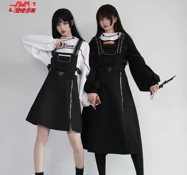 漫画|《AWM绝地求生》漫画衍生服款式多，祁醉外套帅气，于炀队服好看
