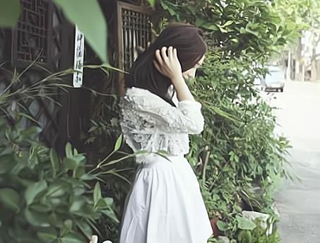 相扶相伴 如何看待如今社会女性的婚外情