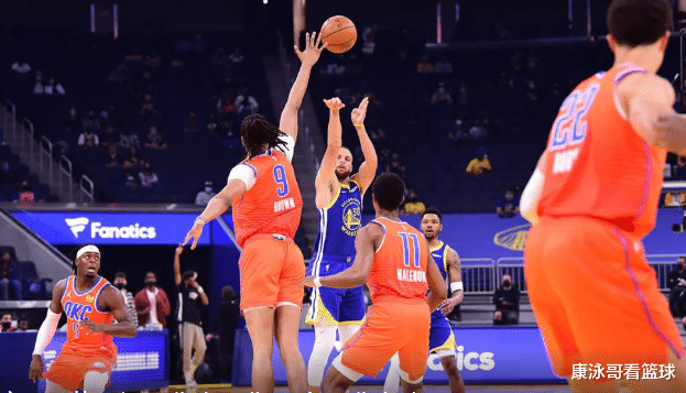 赵继伟|狂胜39分！再轰49+5库里天神下凡，一战创6大纪录，还有谁不服？