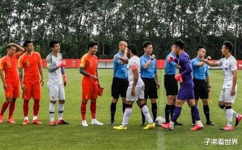 李霄鹏|中国男足遭打击，换帅却突收坏消息，李霄鹏这回也无能为力
