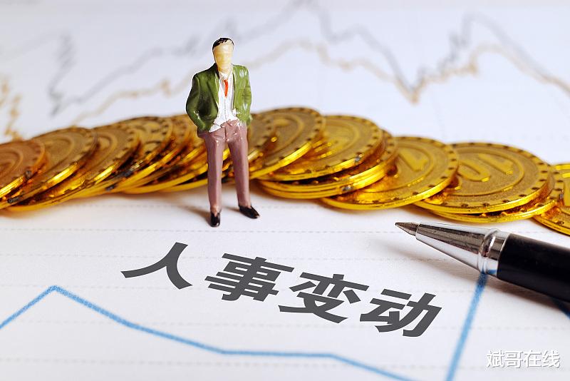 离职|脸皮厚：43岁的经理晾了两年，就是不离职，老板没脾气。