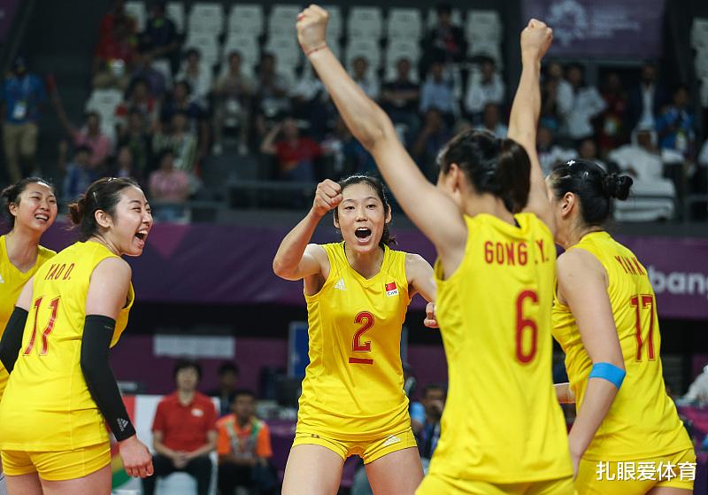 郎平|郎平哭红双眼，朱婷等6大核心也难救女排，代价太惨重了