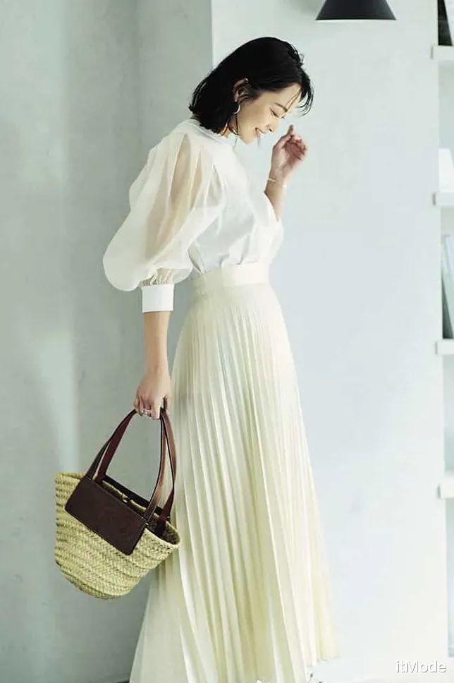 itMode|早秋必穿百褶裙，稳赢！