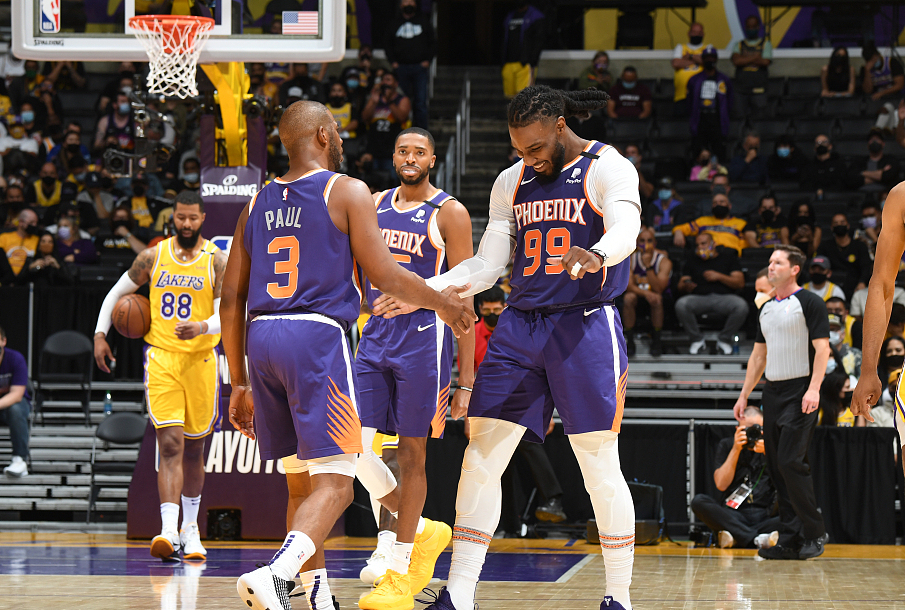 克里斯·保罗|55+46，仅1.6次失误！亲手击败詹姆斯，难怪你有拒绝4400万的勇气