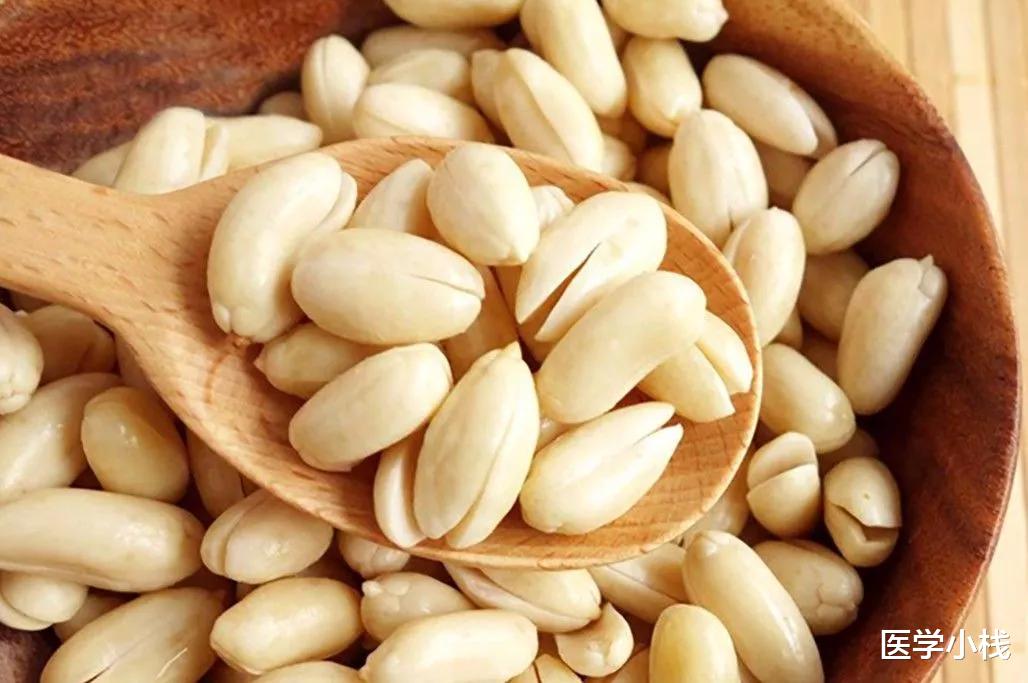 失眠|黄瓜会让骨头越来越脆?医生提醒:想要骨骼健康,3种食物要少碰