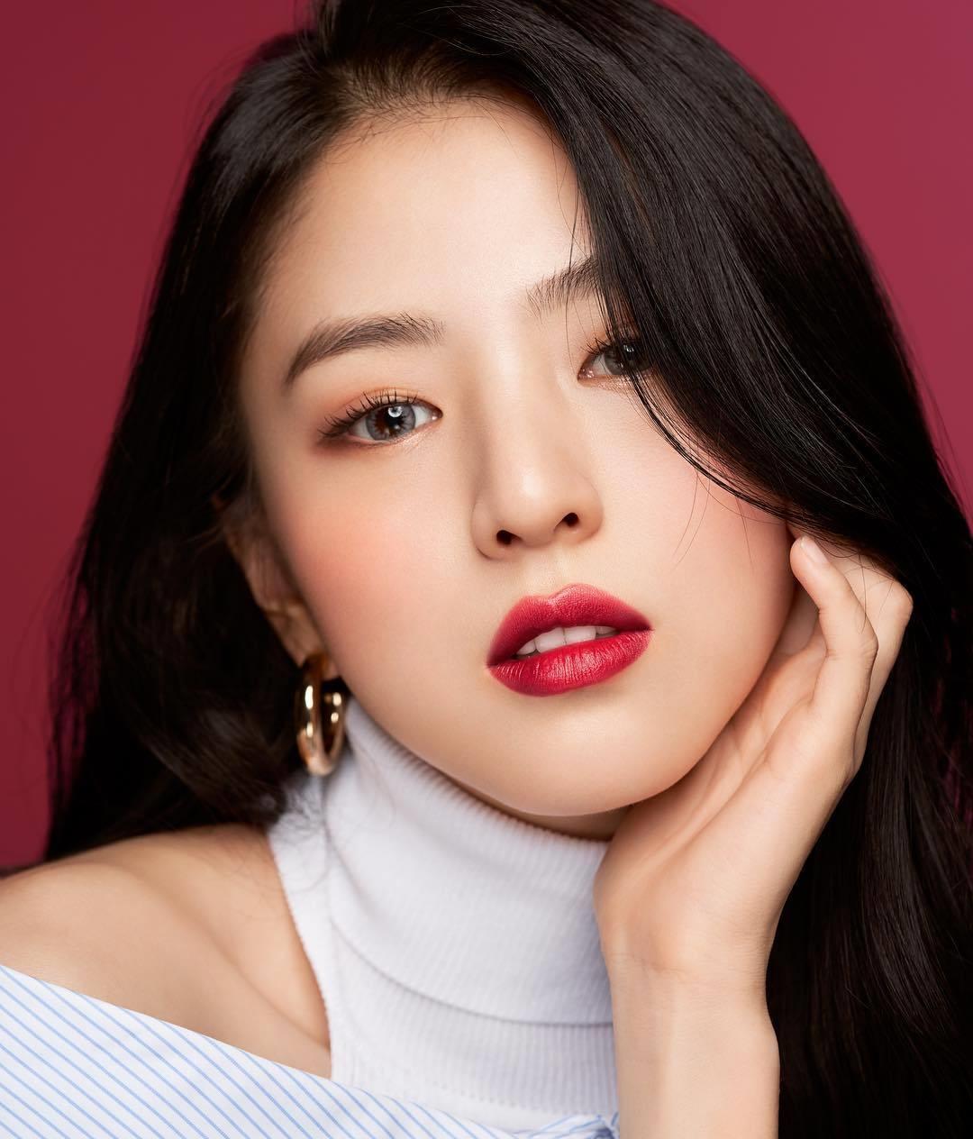 舔屏|这部剧里的她“又坏又惨”，颜值却是女生看了也想“舔屏”的水准