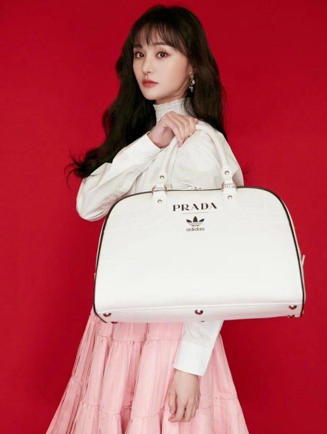 郑爽|郑爽疑似售卖上海1.5亿豪宅,亏本2000万急售,或因赔偿天价违约金