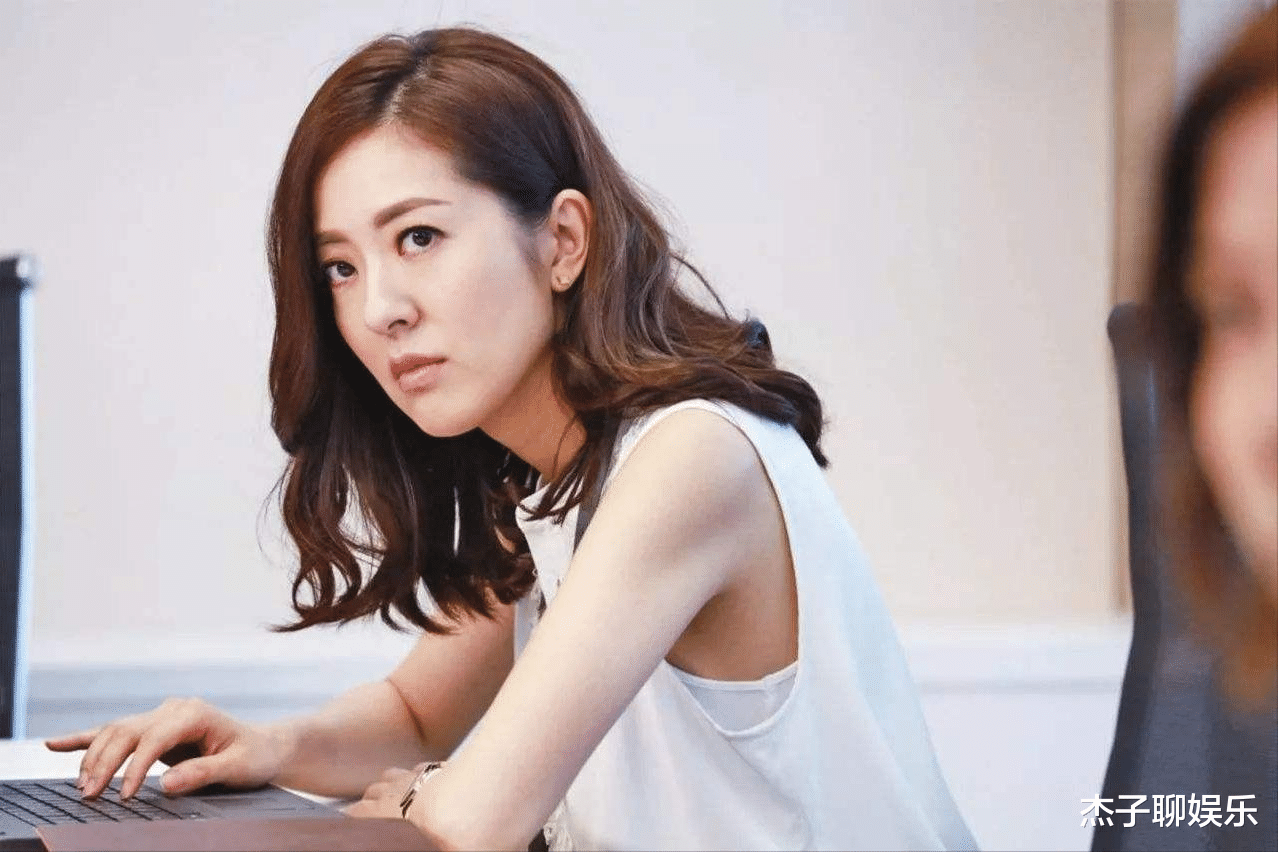 唐诗咏|40岁知名女星牵手富二代，却因工作累垮身体，连吃米饭都过敏？