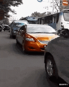 鑫宝聊育儿|“我给女友说了这身衣服紧，她还非要穿出去！”这不尴尬吗哈哈哈