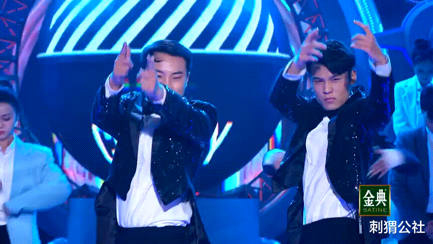 跨年晚会|脱口秀撞上跨年晚会：娱乐形态，人文底蕴