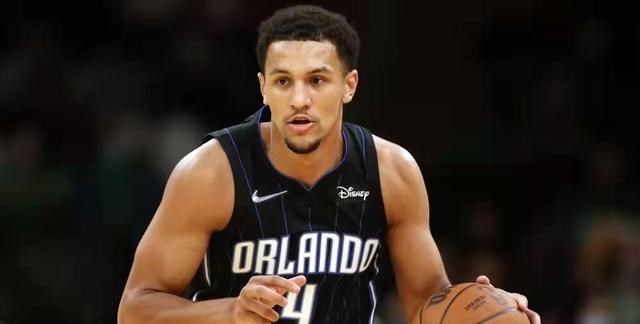 宓孤林|末节轰10分4封盖险些带队逆转马刺！6号秀兑现天赋，萨格斯仅4分