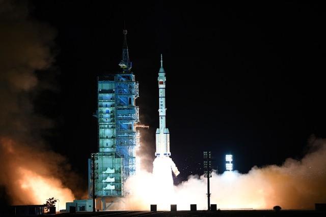 爱国 神舟十三成功飞天！航天科工“准 稳 康”护航航天员太空之旅