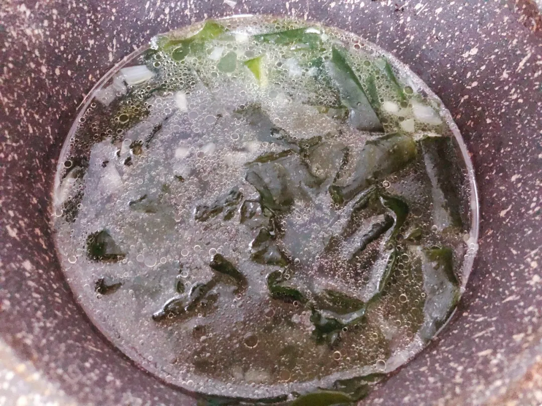 婴幼儿常识|国药育儿知识:裙带菜肉片汤 , 鲜香美味肉质软嫩!