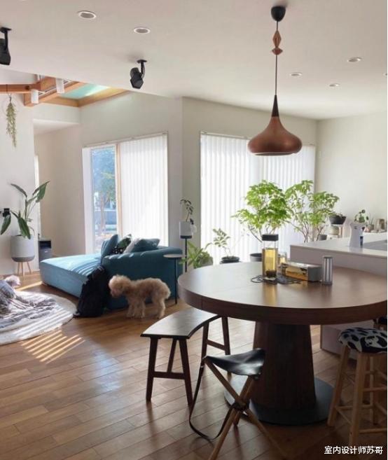 室内设计师苏哥|日本98㎡小别墅，一家三口精致生活，全屋极简家设计，温馨治愈