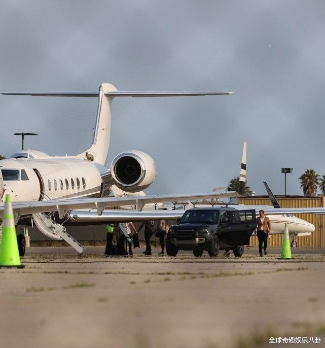 全球奇趣娱乐八卦|为隐私摆脱恶毒媒体，哈里梅根离英赴美，媒体露脸次数不减反增