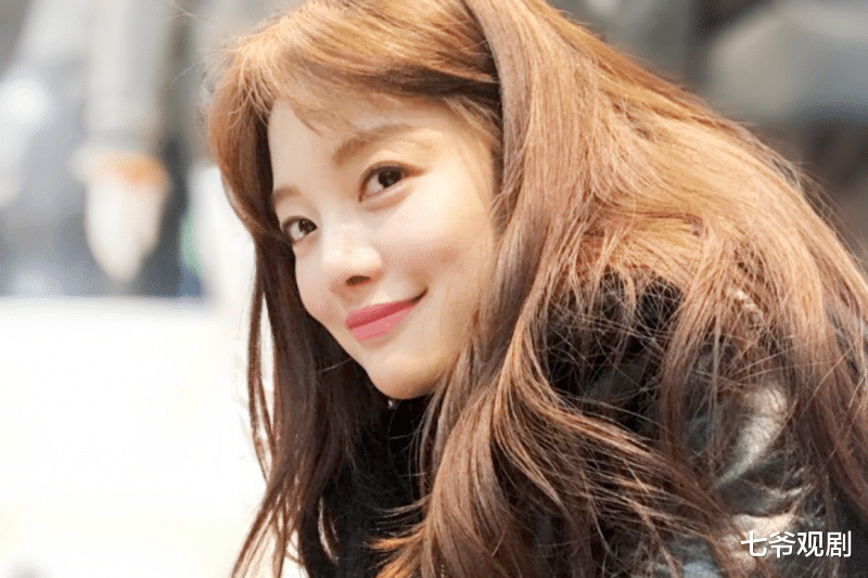 黄宝拉|当了9年河正宇准弟媳，76岁公公忙着伺候新生儿，黄宝拉继续等