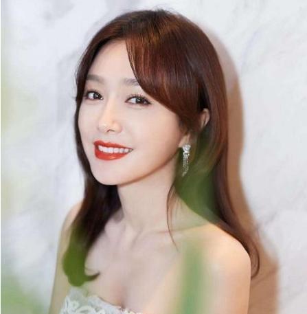 秦岚|不结婚不生子，42岁依旧单身，秦岚哪来的底气？