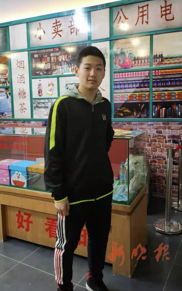 半岛晨报 13岁男孩离家出走,妈妈认为和弟弟有关