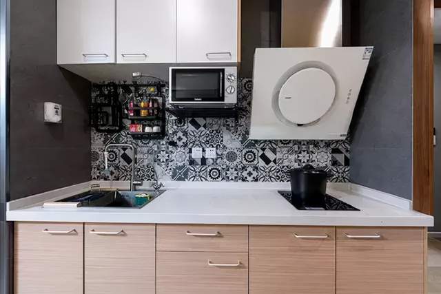 装修设计大全 30平米超小户型，功能特别齐全，还带阁楼卧室，空间利用真是绝了！